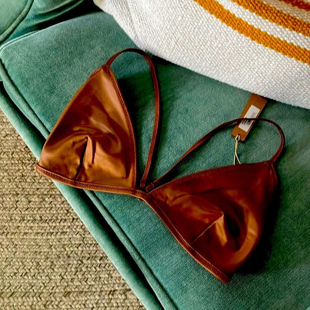 Brand new SKIMS BRA. Worn once!!!